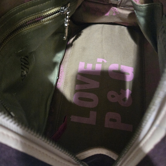 Juicy Couture Brown and Pink Tote Bag with Heart Charm - Picture 13 of 13